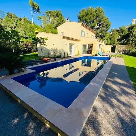 Luxury In With Swimming Pool & Sea View Villa