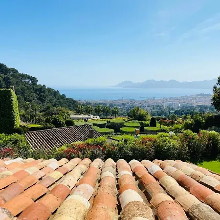 Luxury In With Swimming Pool & Sea View Villa